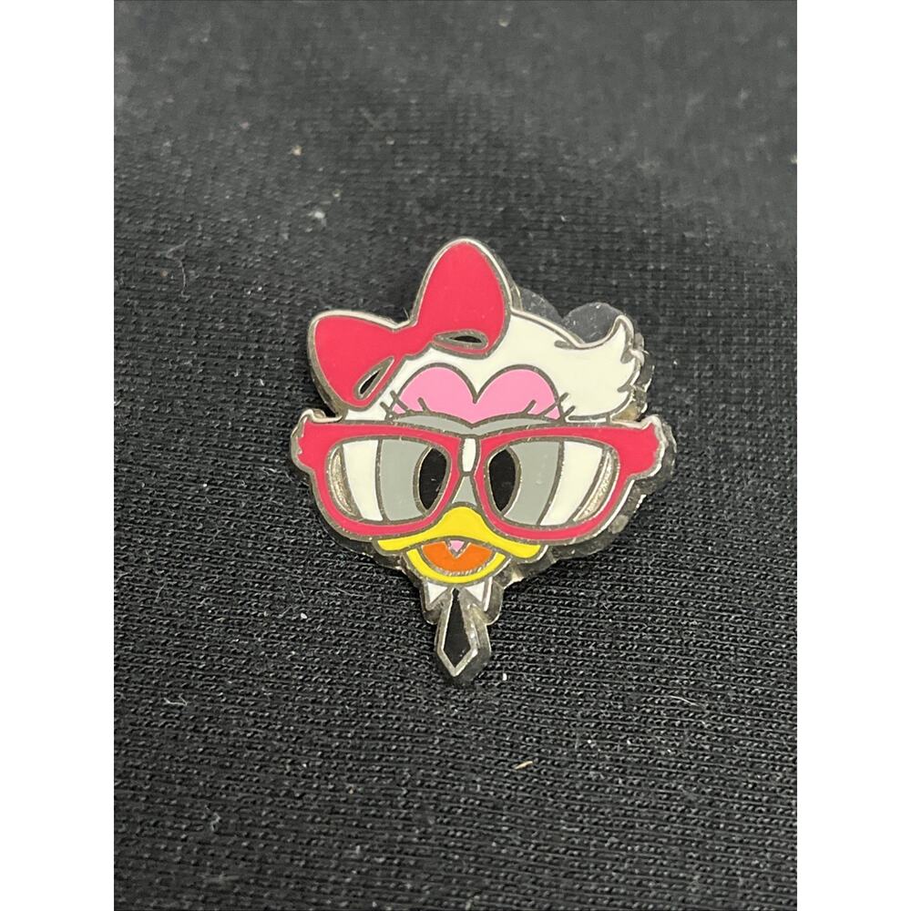 Daisy Duck with Glasses Nerds Rock Disney Trading Pin 2012